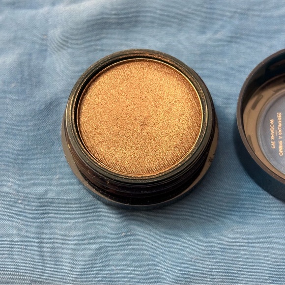 Space Case Cosmetics Eyeshadow in “Space Food” Vegan & Cruelty Free NWT - Picture 12 of 14